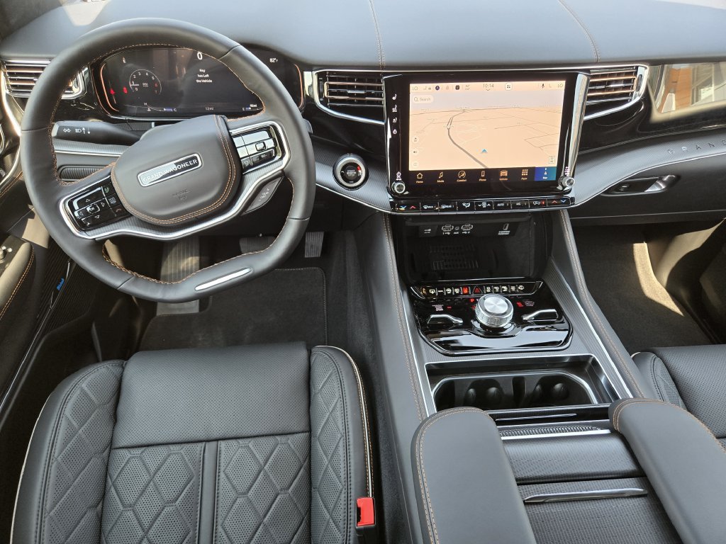 New 2026 Jeep Grand Wagoneer L Summit AWD/4WD image 18