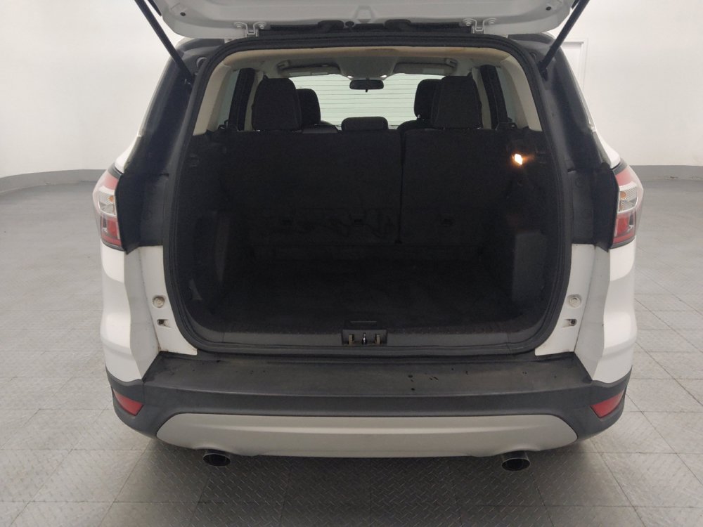 Used 2018 Ford Escape SE FWD image 29