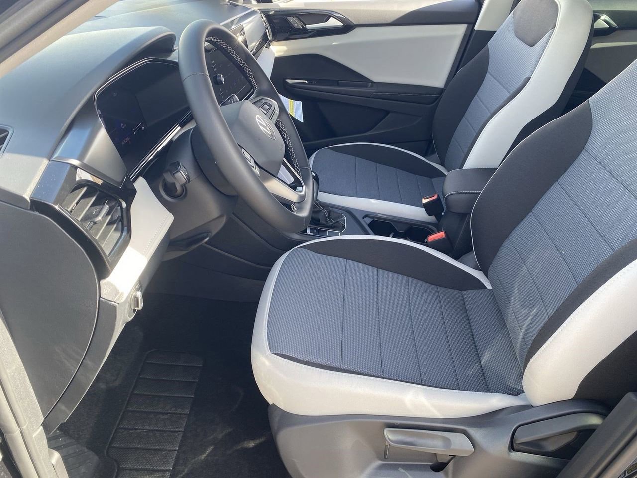 New 2026 Volkswagen Taos S image 14