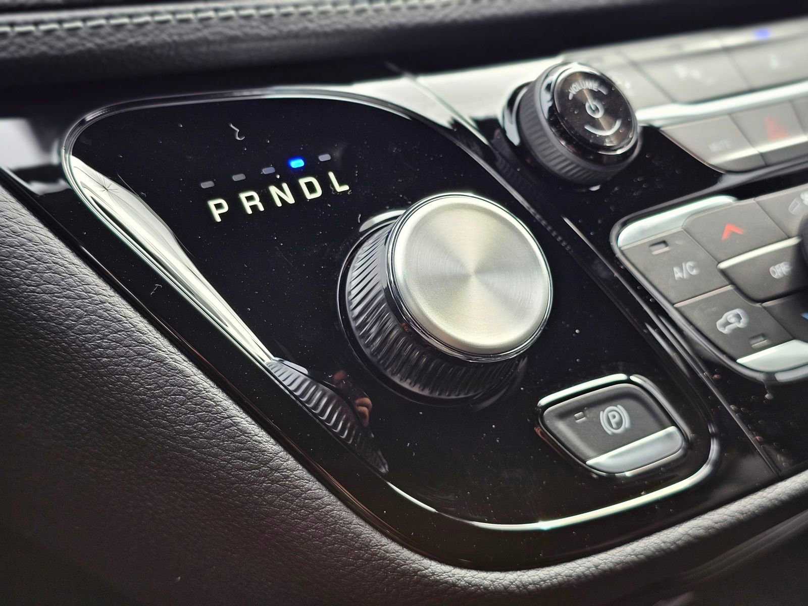 New 2026 Chrysler Pacifica Select image 15