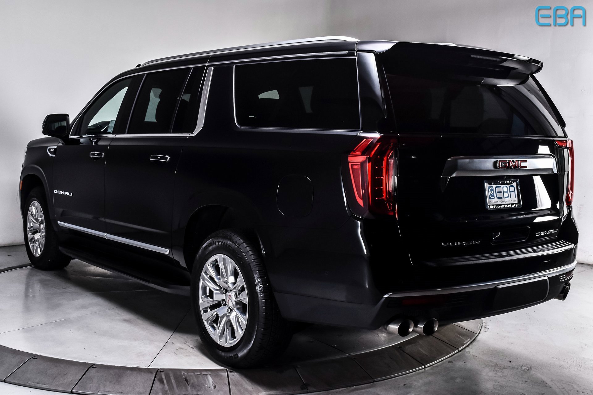 Used 2024 GMC Yukon XL Denali w/ Advanced Technology Package image 6