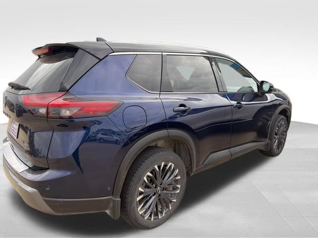Used 2025 Nissan Rogue SL w/ Tech Package AWD/4WD image 4