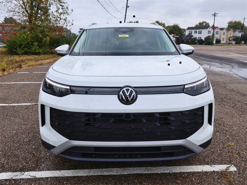 New 2025 Volkswagen Tiguan S image 8