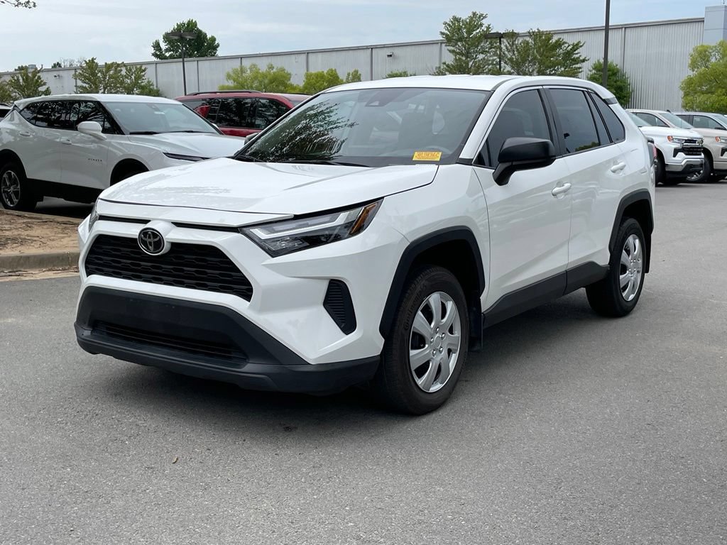 Used 2025 Toyota RAV4 LE FWD image 3
