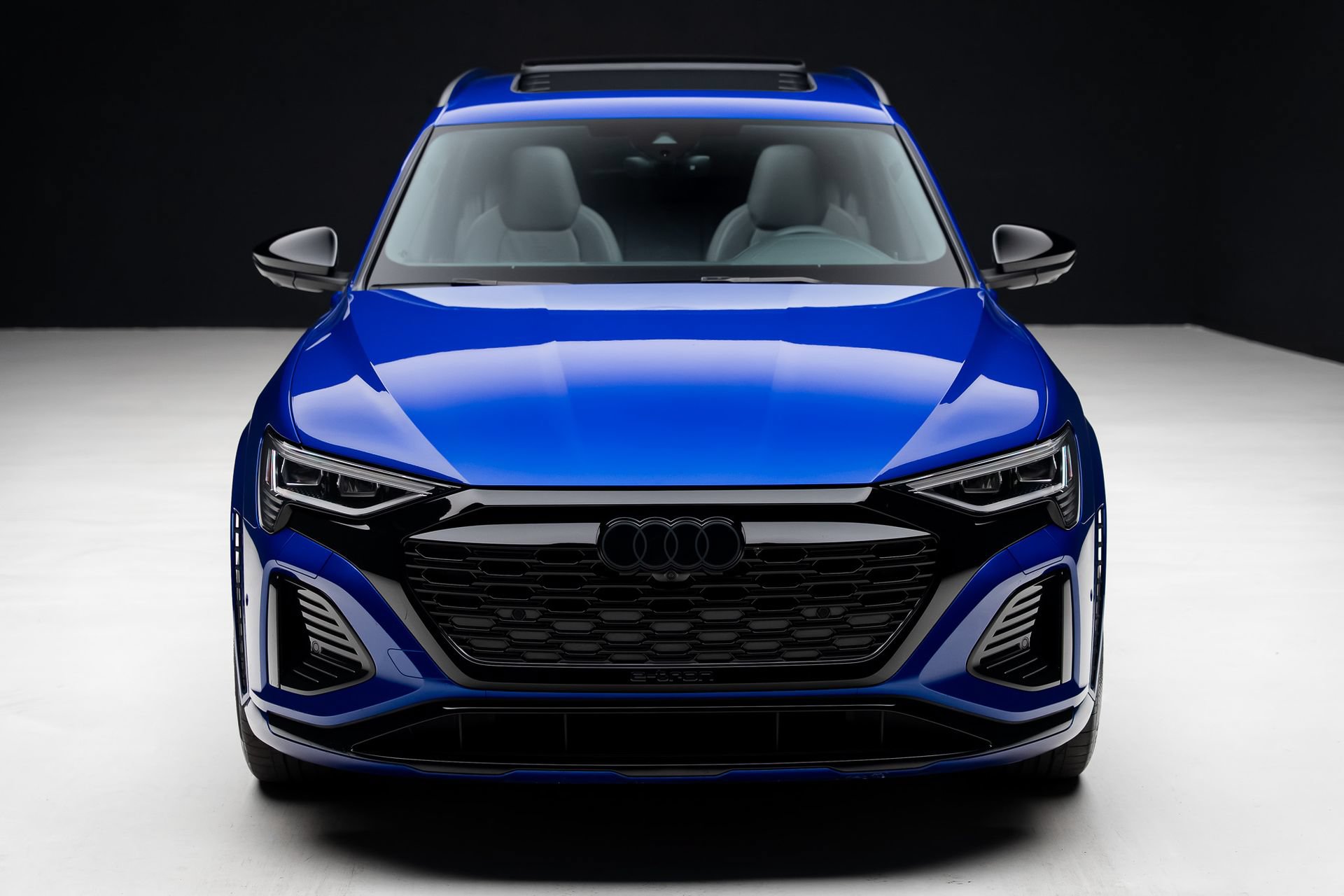 Used 2024 Audi SQ8 e-tron Premium Plus AWD/4WD image 6