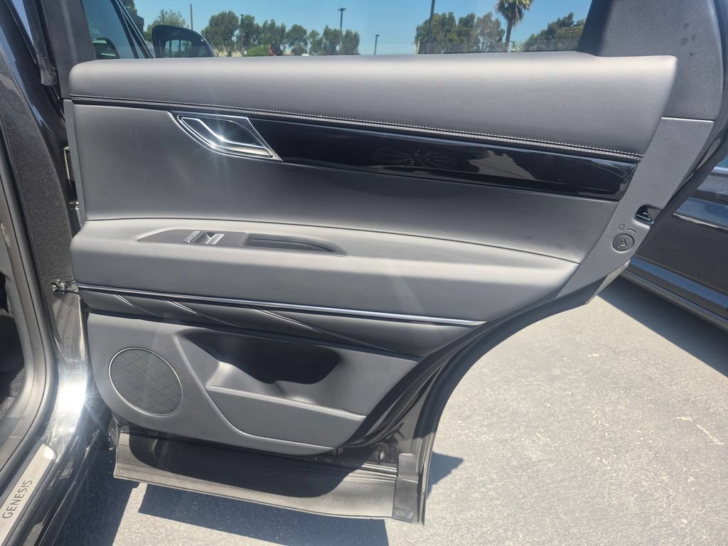 Used 2026 Genesis GV80 2.5T RWD image 21
