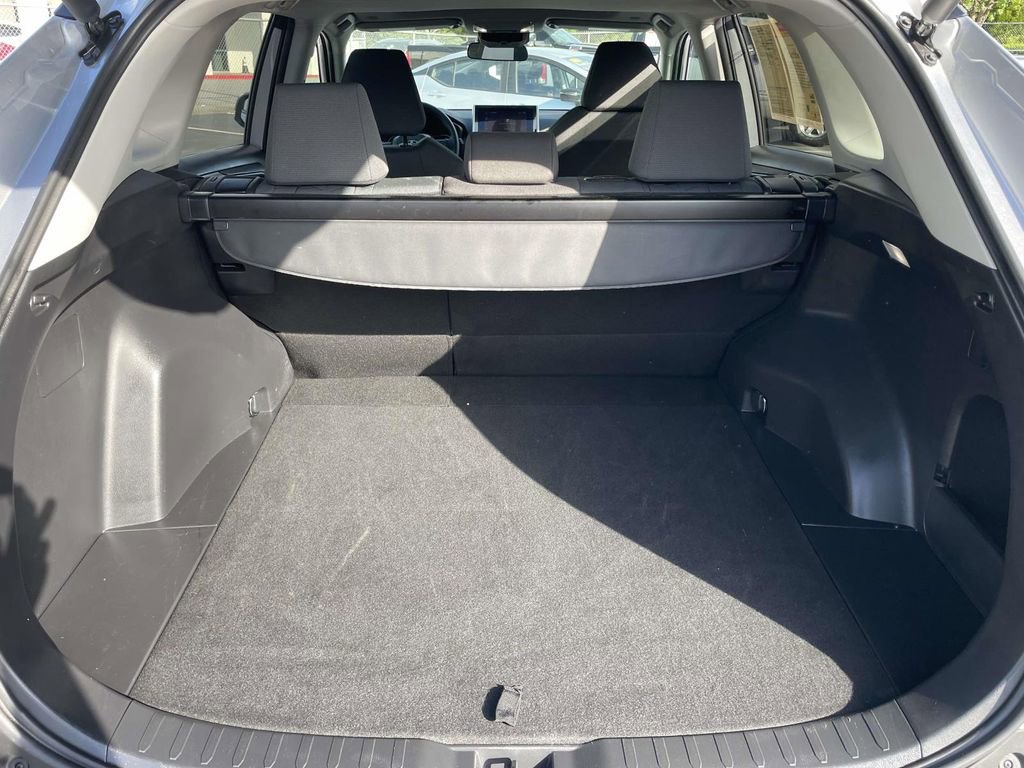 Used 2025 Toyota RAV4 XLE image 49