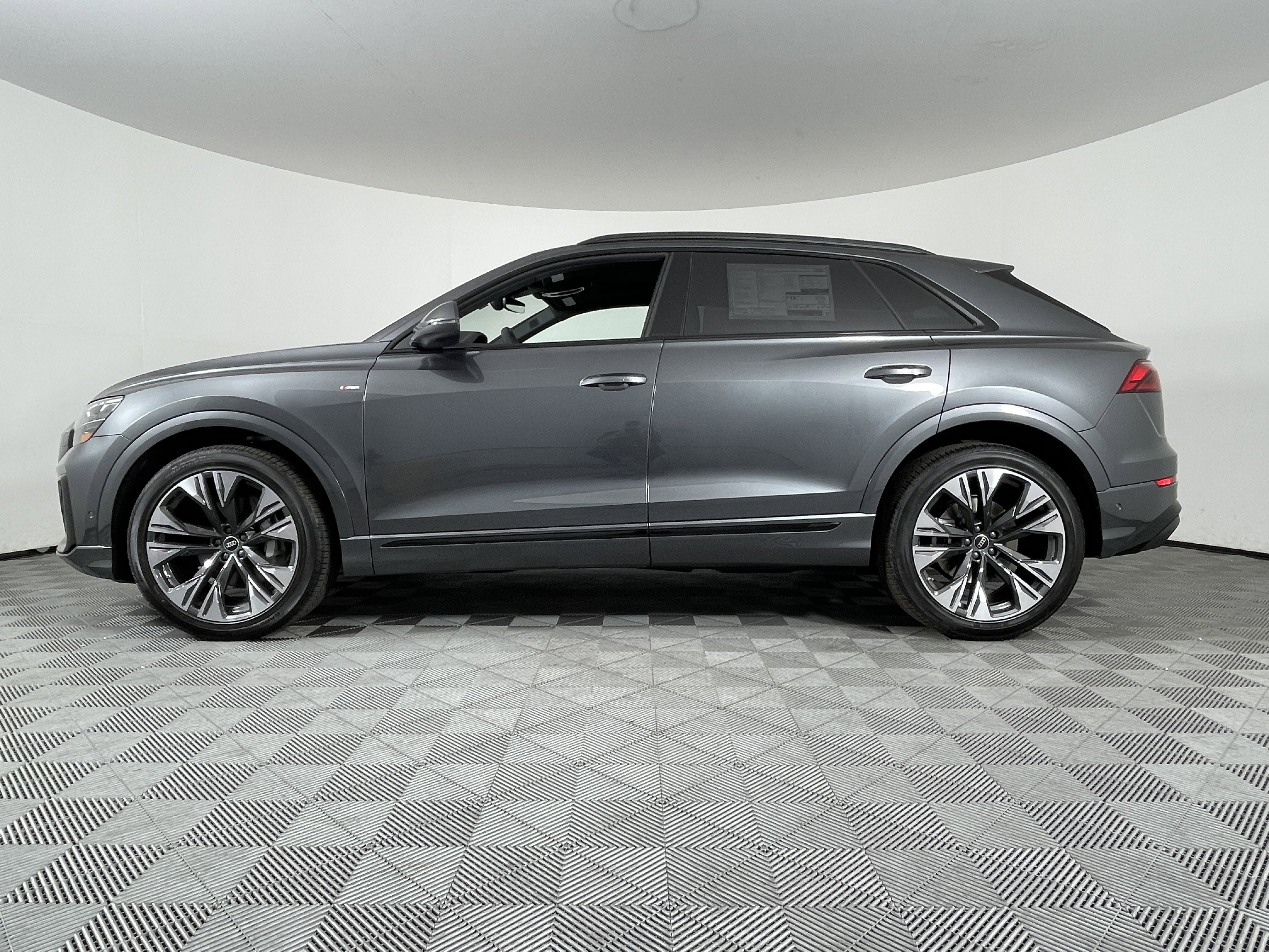 New 2025 Audi Q8 Premium Plus image 12
