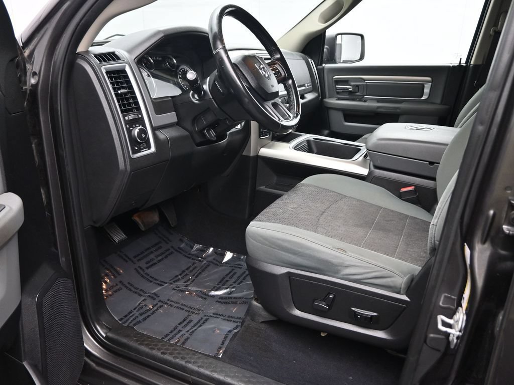 Used 2018 RAM 1500 Big Horn AWD/4WD image 27