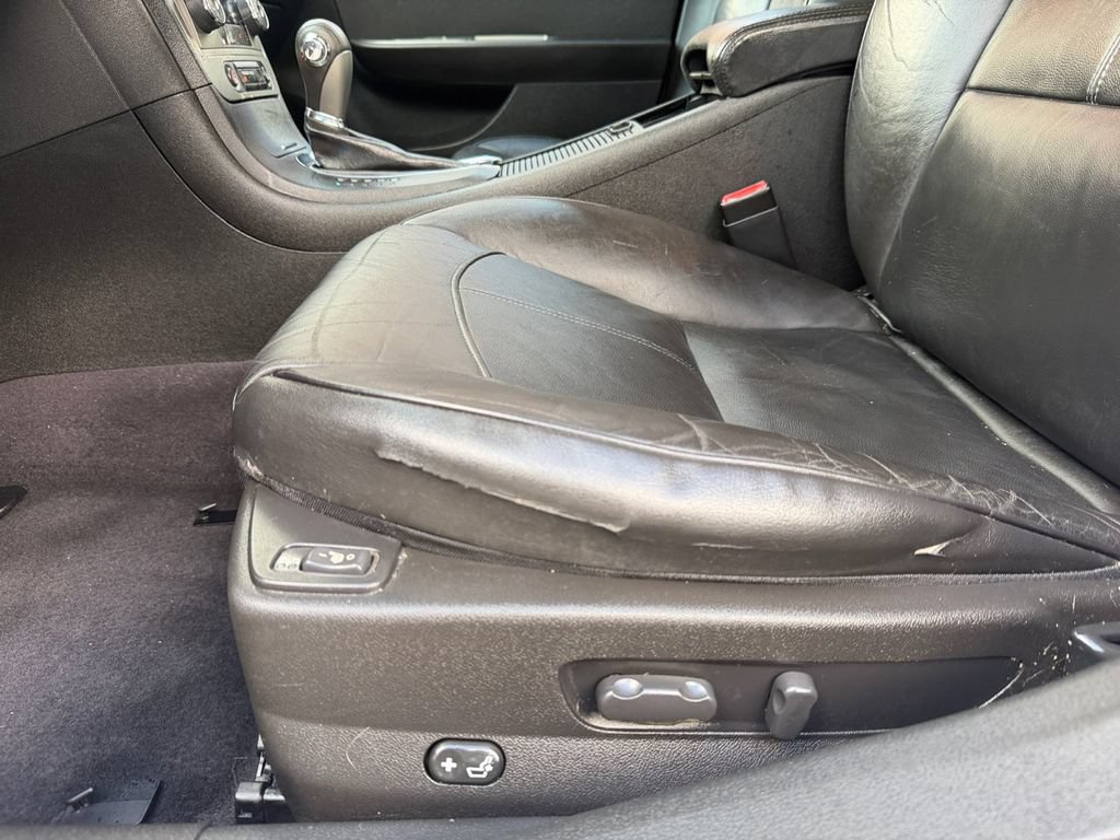 Used 2010 Chevrolet Malibu LTZ FWD image 11