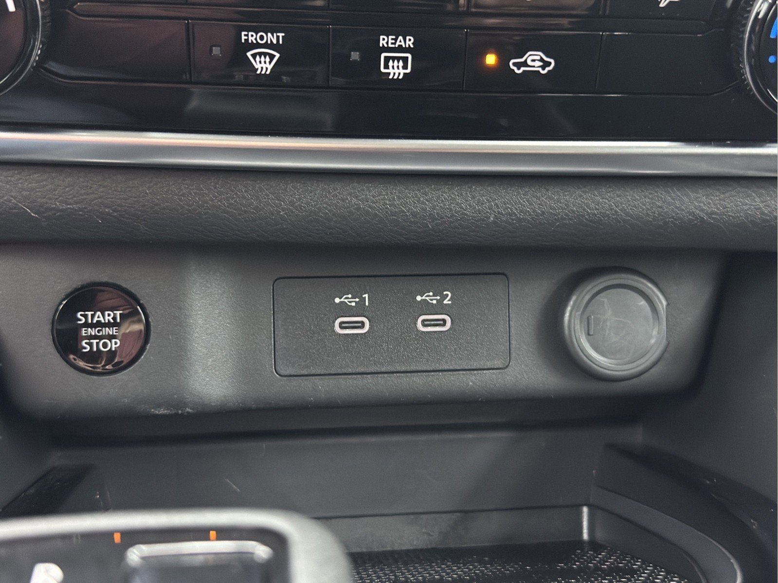 Used 2024 Nissan Rogue S AWD/4WD image 34