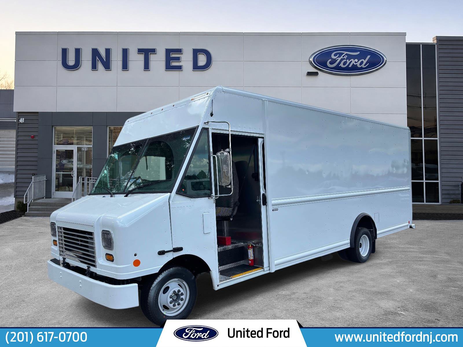 New 2027 Ford E-450 and Econoline 450 Super Duty w/ A/C Prep Package RWD image 1