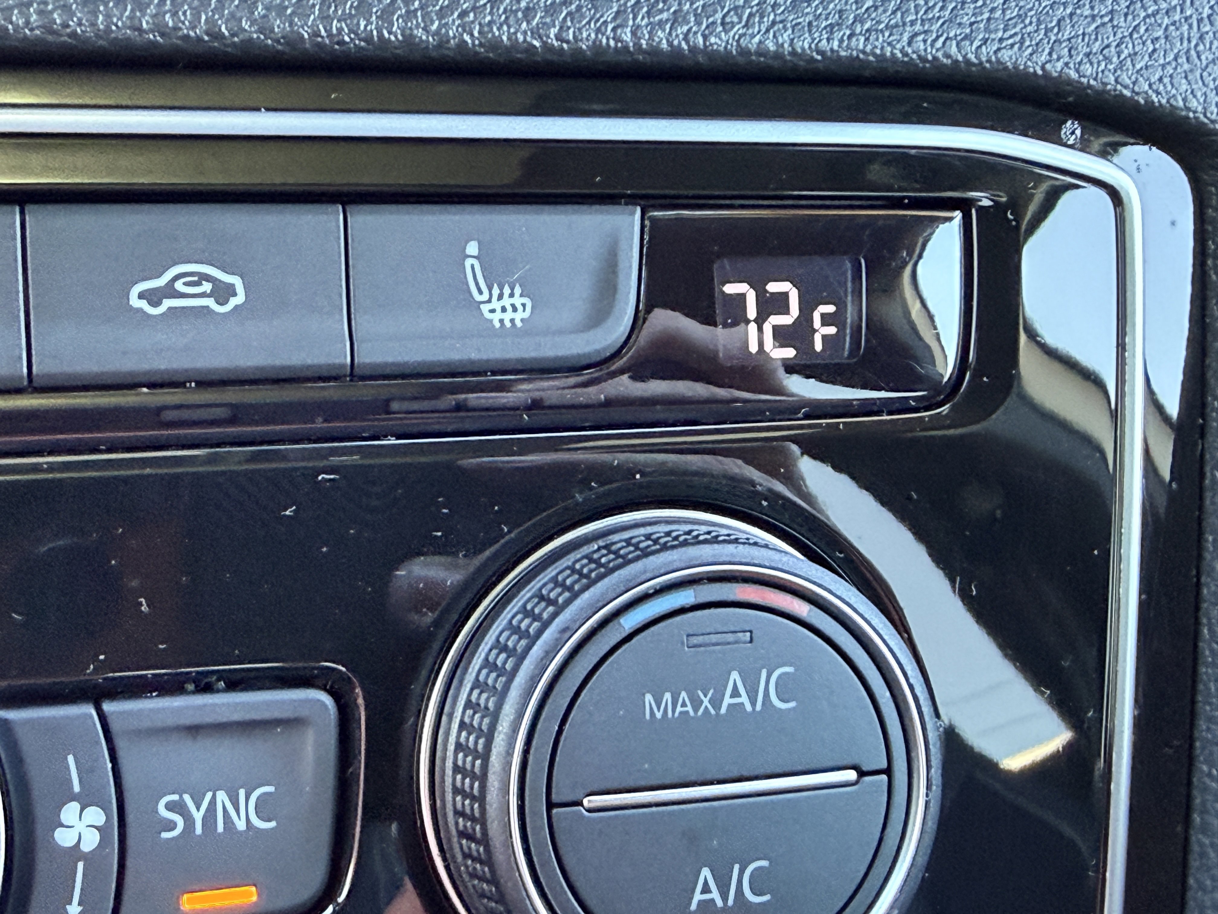 Used 2023 Volkswagen Atlas Cross Sport SEL R-Line image 22