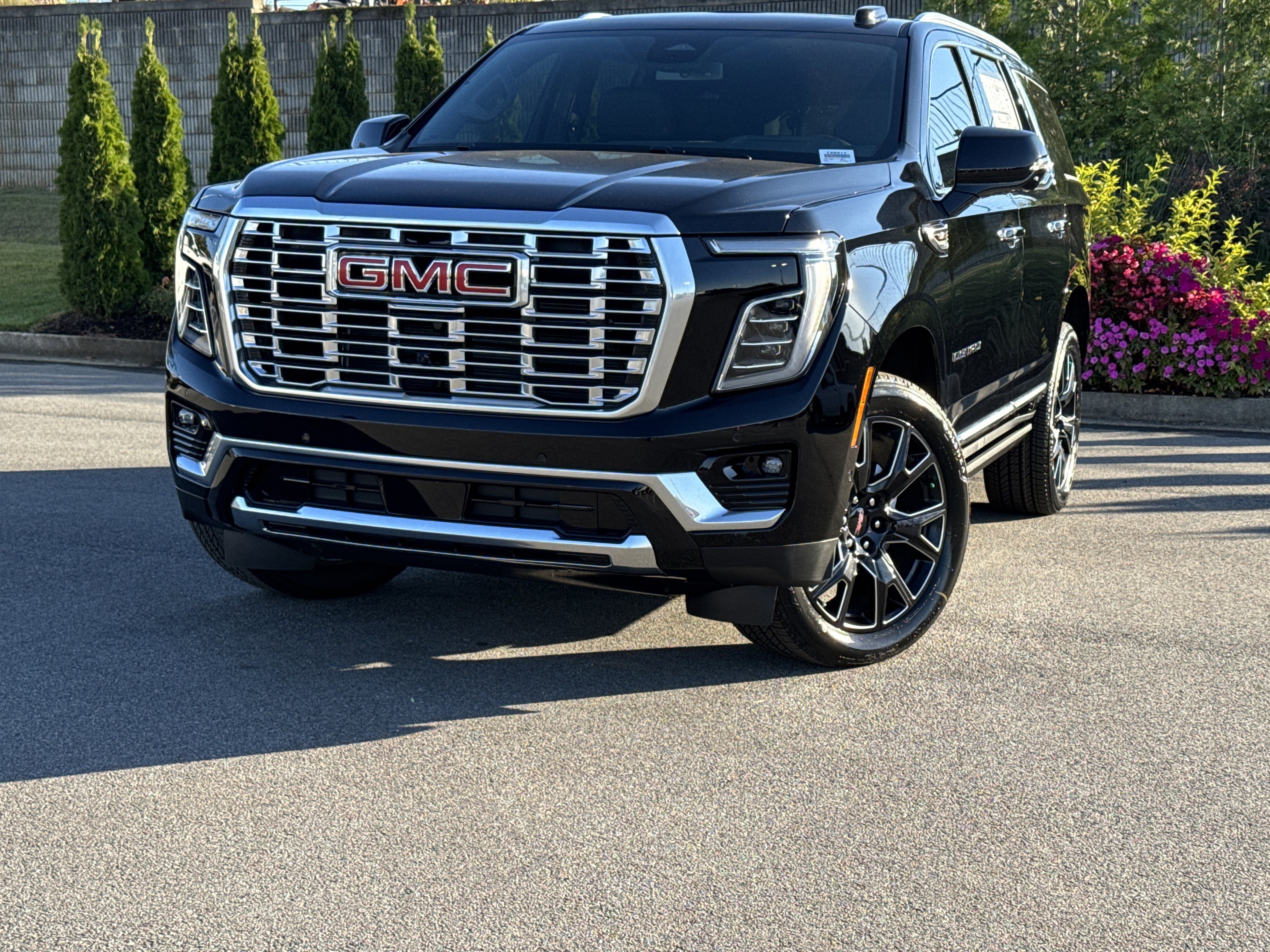 New 2026 GMC Yukon Denali w/ Sun & Power Step Package image 5