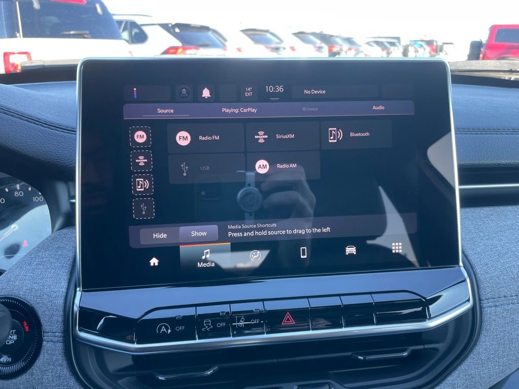 Used 2024 Jeep Compass Latitude image 15