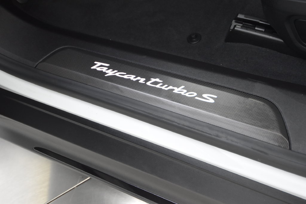 Used 2022 Porsche Taycan Turbo S AWD/4WD image 59