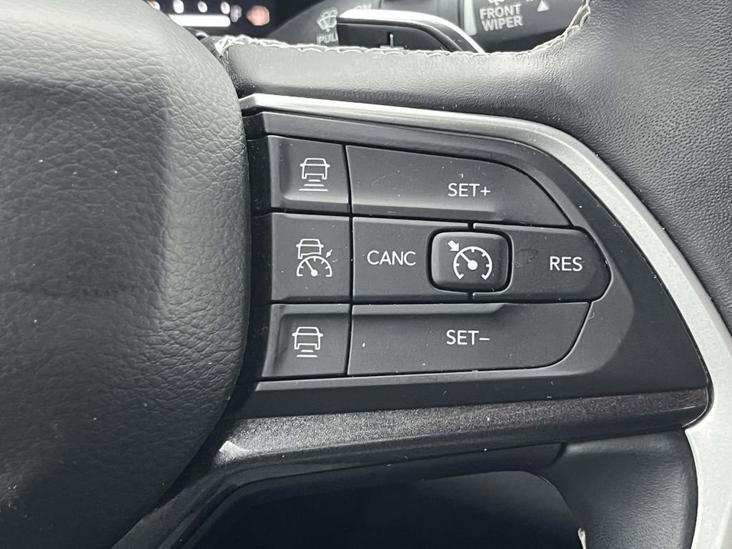 Used 2021 Jeep Grand Cherokee L Laredo w/ Luxury Tech Group I image 31