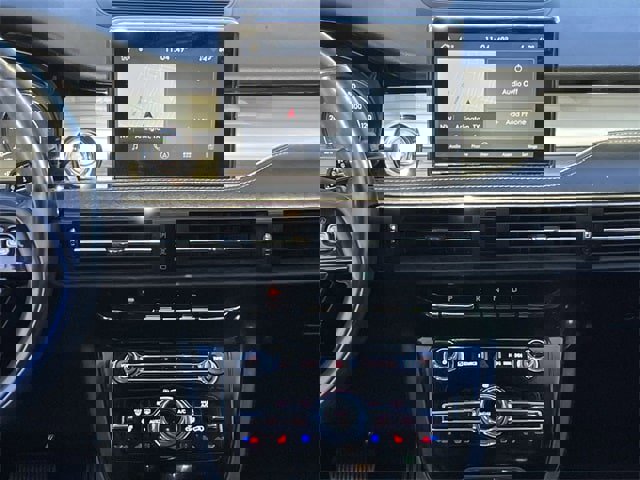 Used 2022 Lincoln Corsair Standard w/ Premium Package image 15