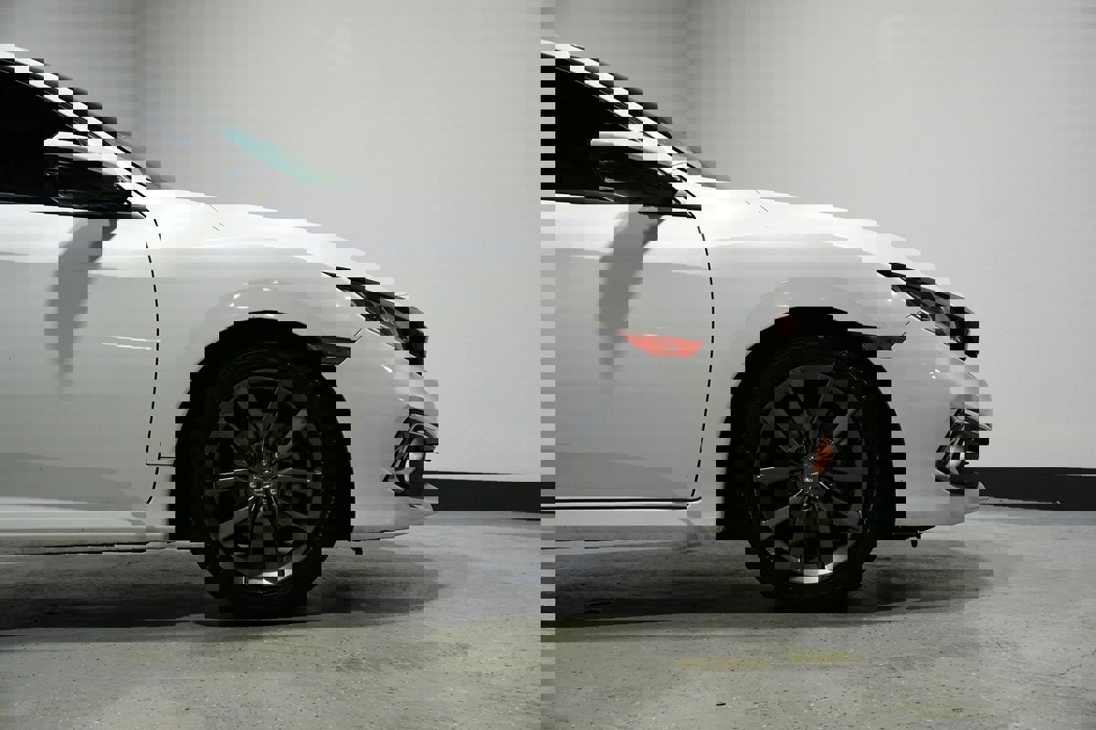 Used 2019 Honda Civic EX image 8