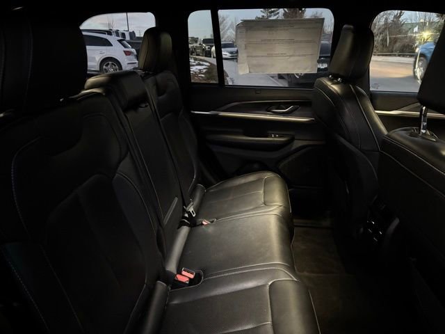 Certified 2025 Jeep Grand Cherokee Limited w/ Luxury Tech Group II image 30