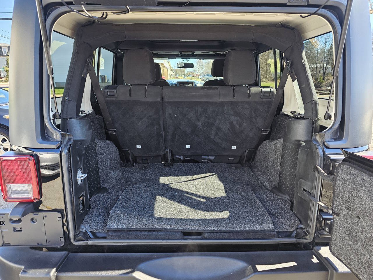 Used 2016 Jeep Wrangler Unlimited Sport w/ Quick Order Package 24S AWD/4WD image 7