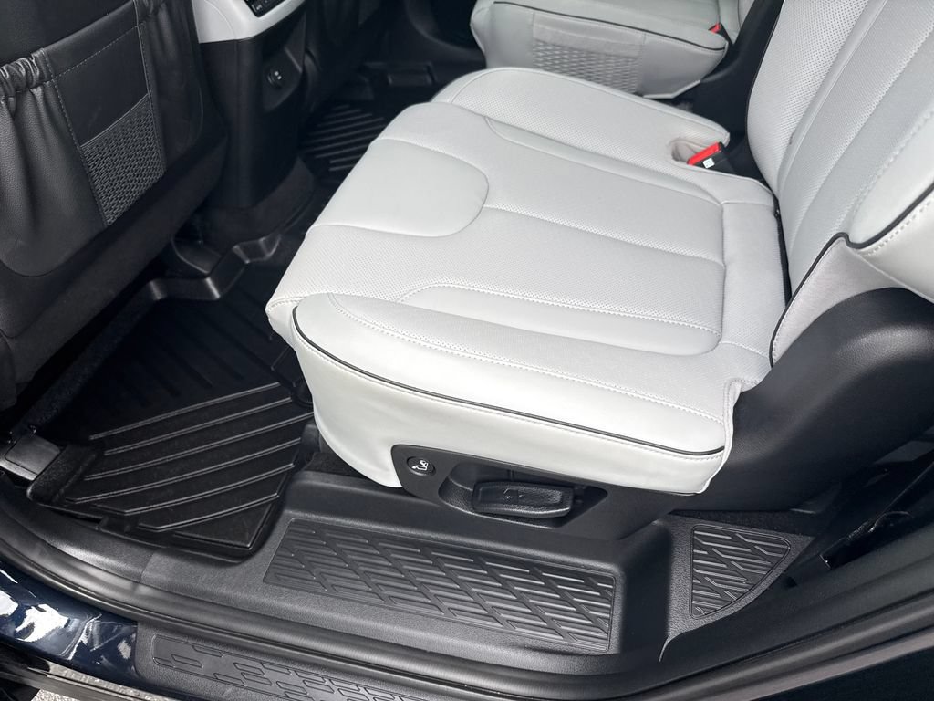 Certified 2024 Hyundai Palisade SEL AWD/4WD image 17