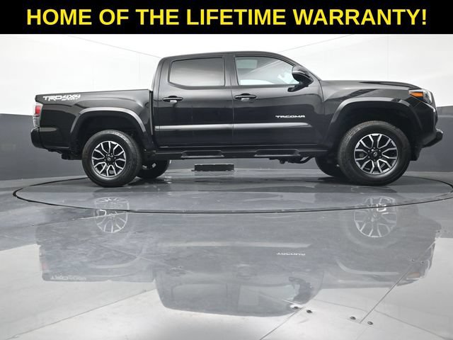Used 2021 Toyota Tacoma TRD Sport w/ TRD Premium Sport Package AWD/4WD image 56