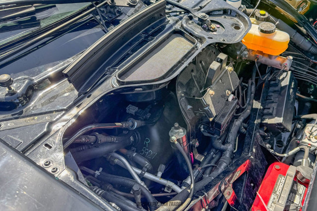 Used 2005 Ford GT RWD image 27