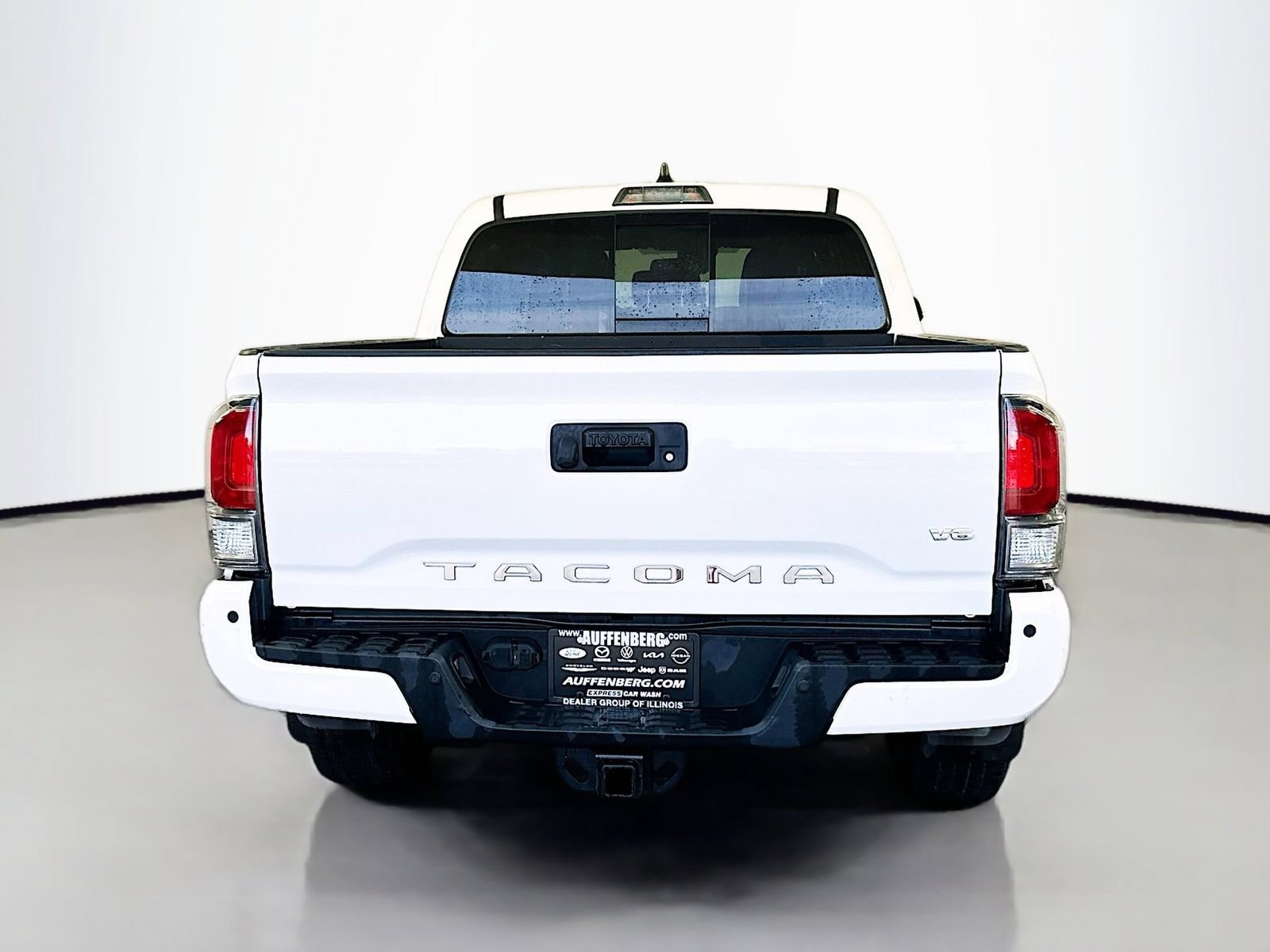 Used 2020 Toyota Tacoma TRD Sport w/ Technology Package AWD/4WD image 6