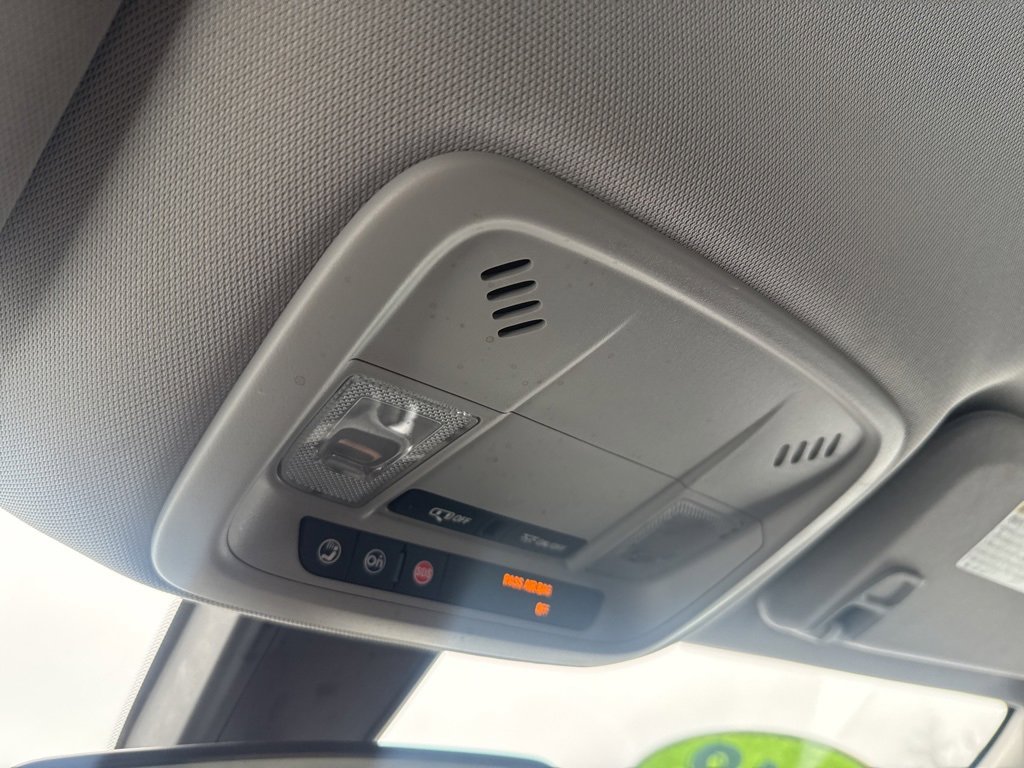 Used 2018 Chevrolet Malibu LT image 22