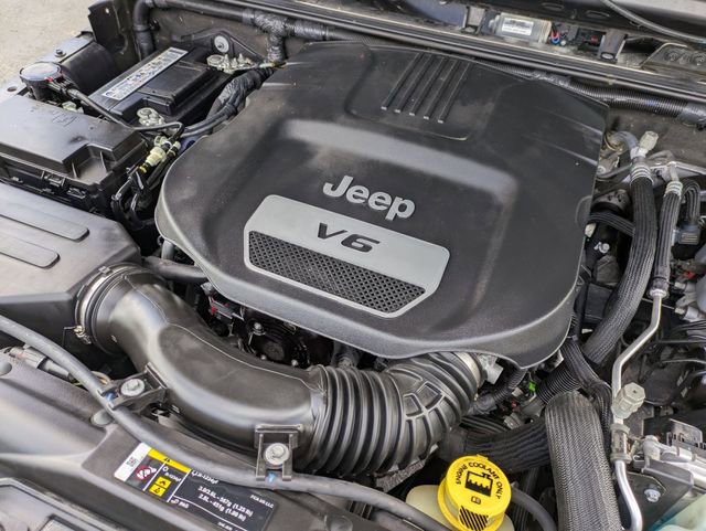 Certified 2018 Jeep Wrangler Sport AWD/4WD image 23