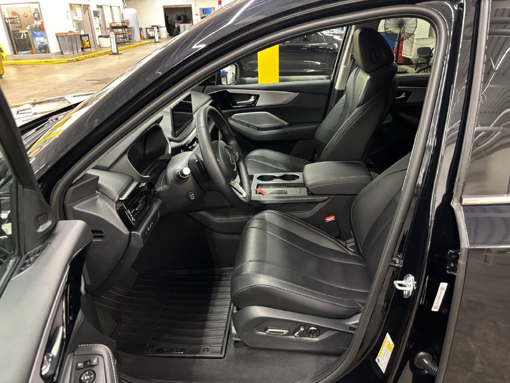 Certified 2026 Acura MDX w/ Technology Package AWD/4WD image 10