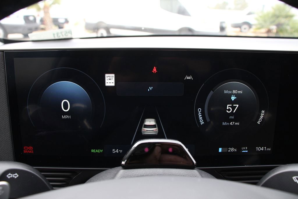 Used 2025 Hyundai Ioniq 5 SE image 32