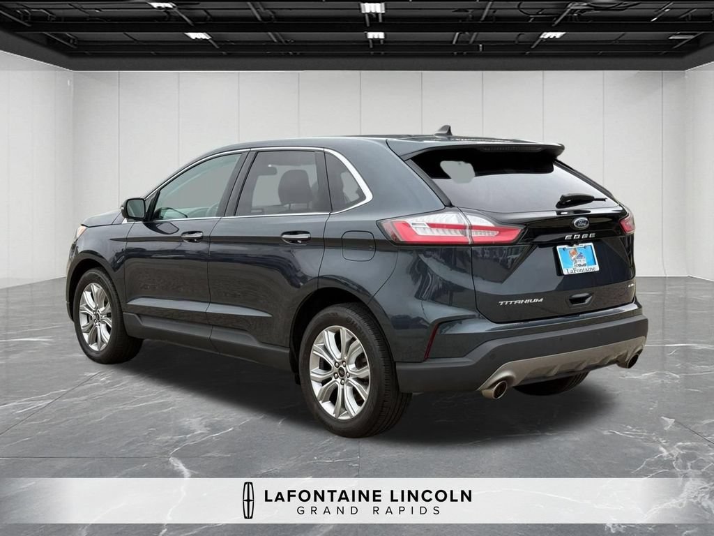 Used 2024 Ford Edge Titanium AWD/4WD image 3