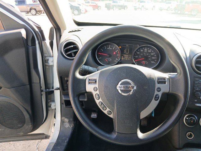 Used 2012 Nissan Rogue SV w/ Premium Pkg image 18