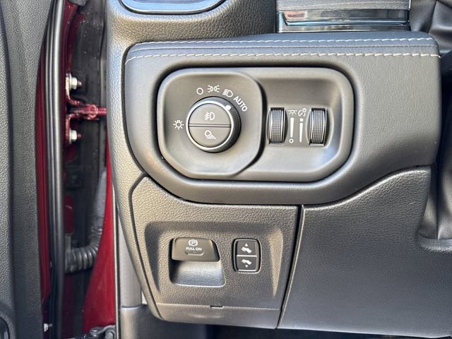 Used 2022 RAM 1500 Limited image 30