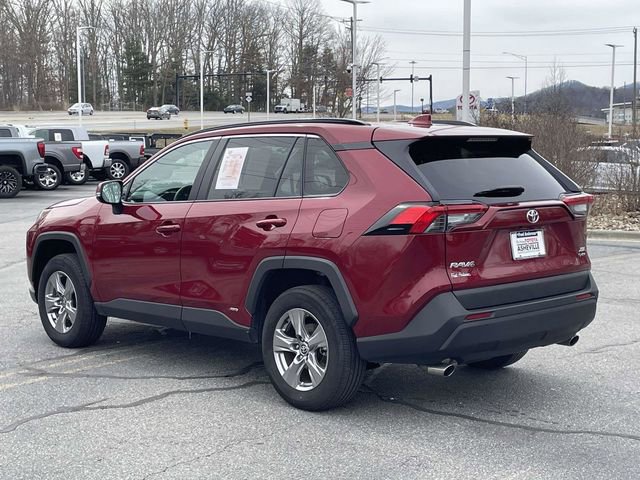 Used 2025 Toyota RAV4 XLE image 3