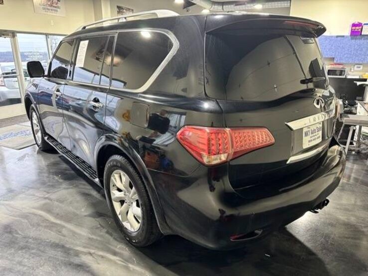 Used 2011 INFINITI QX56 2WD w/ Theater Pkg image 4