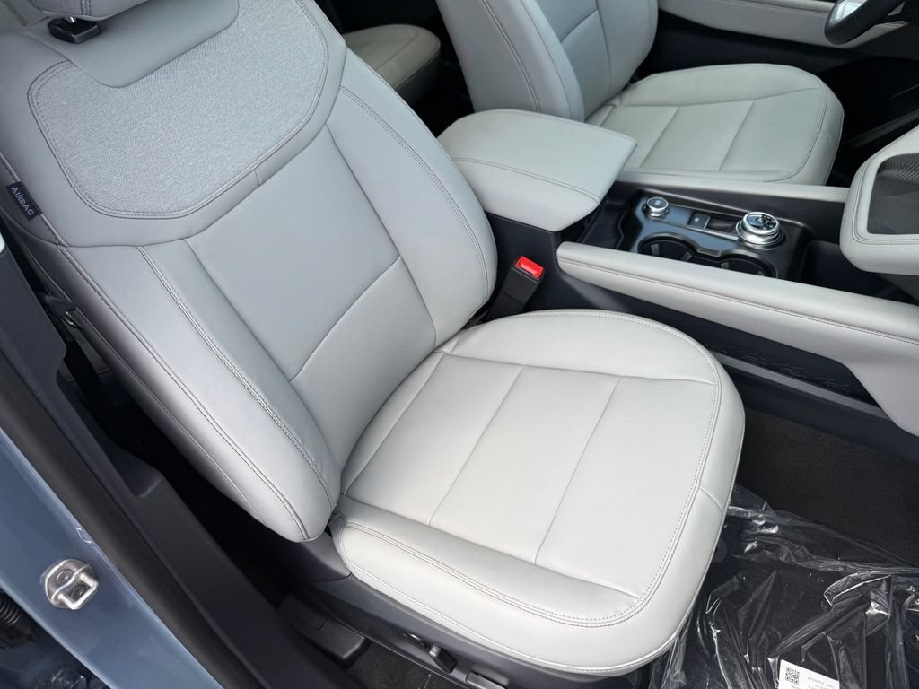 New 2026 Ford Explorer Active w/ Active Comfort Package AWD/4WD image 60