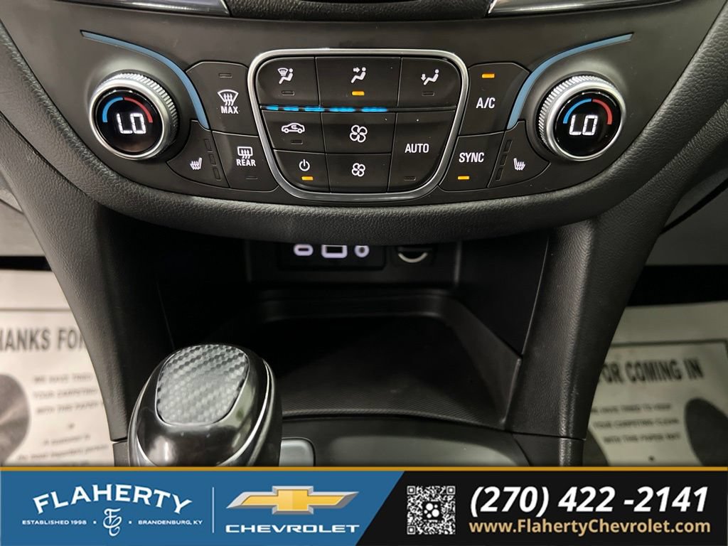 Used 2019 Chevrolet Equinox LT w/ Sun & Navigation Package FWD image 30