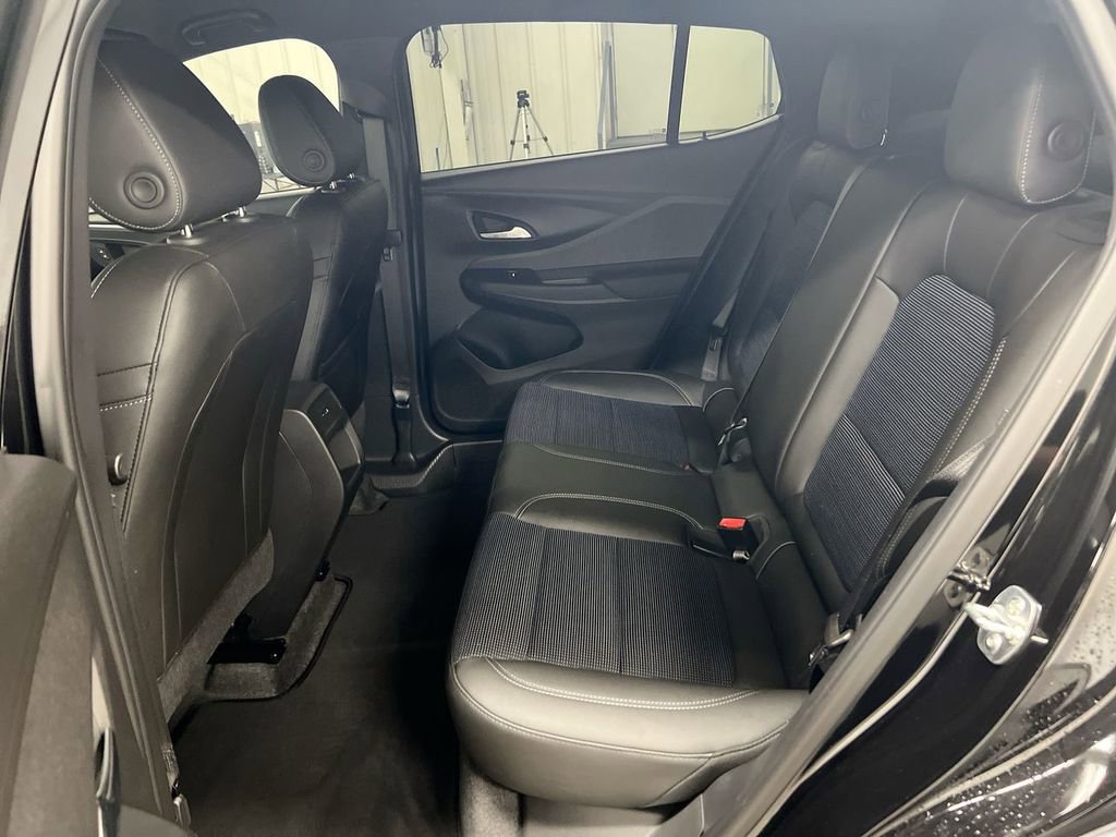 Used 2025 Buick Envista Preferred w/ Convenience II Package image 22