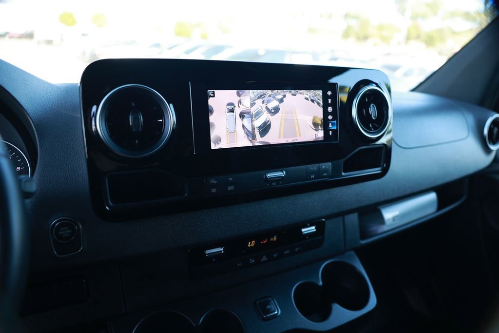 Used 2022 Mercedes-Benz Sprinter 144 Cargo image 25