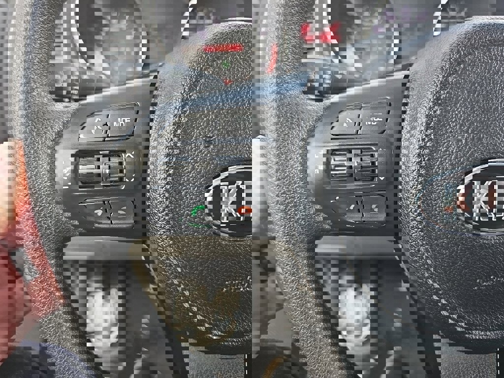 Used 2016 Kia Sedona LX w/ Option Group 020 image 12