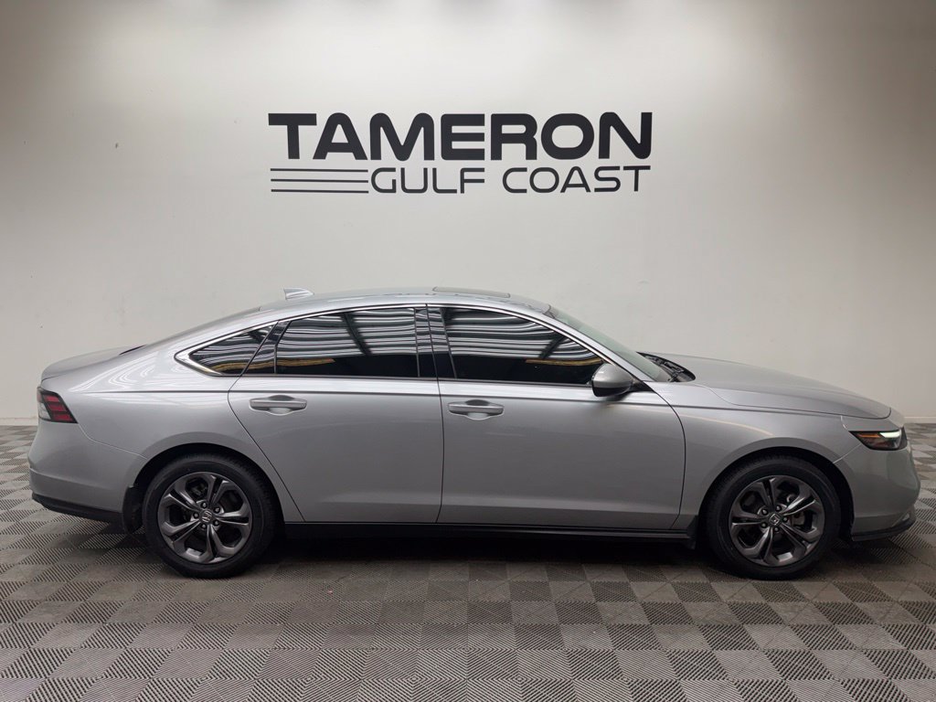 Used 2023 Honda Accord EX image 4