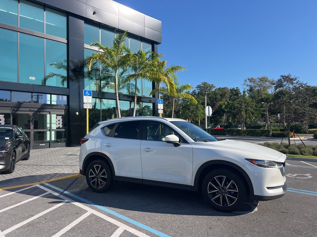 Used 2018 MAZDA CX-5 Touring w/ Preferred Equipment Package image 9
