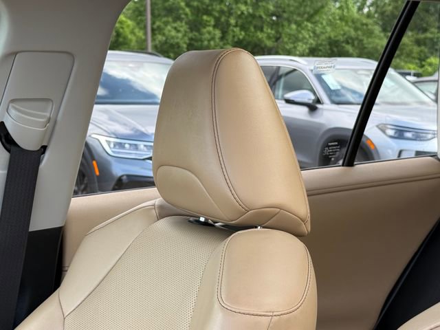 Used 2020 Toyota RAV4 Limited image 11