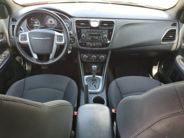 Used 2012 Chrysler 200 Touring FWD image 15