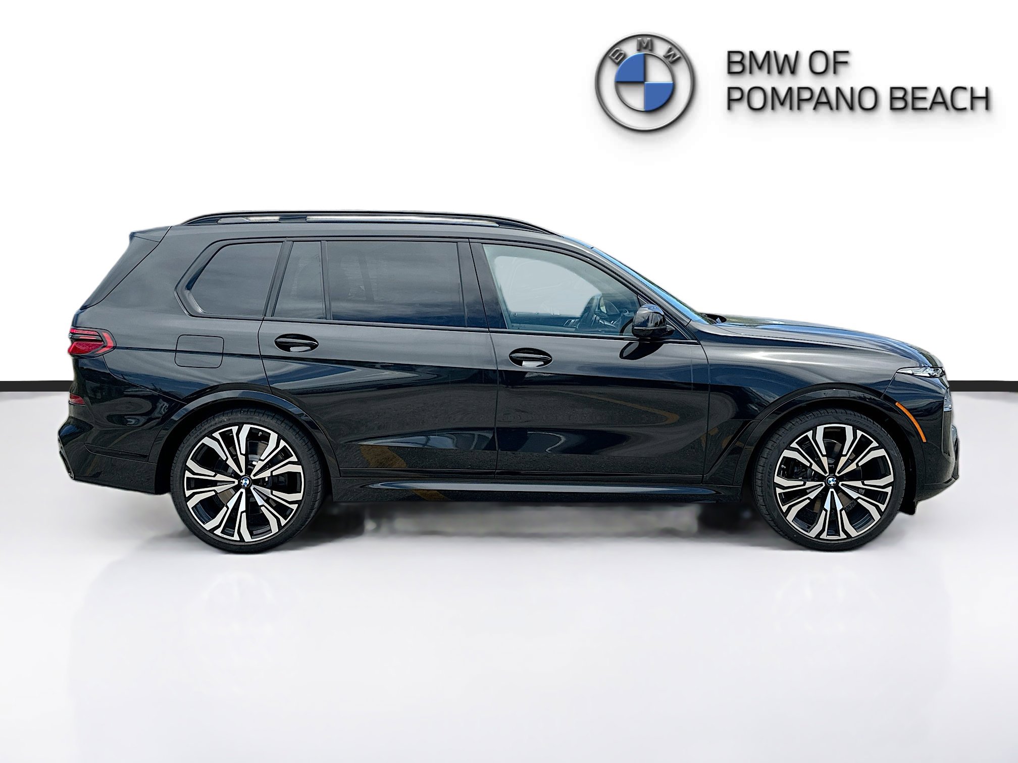 New 2026 BMW X7 M60i image 8