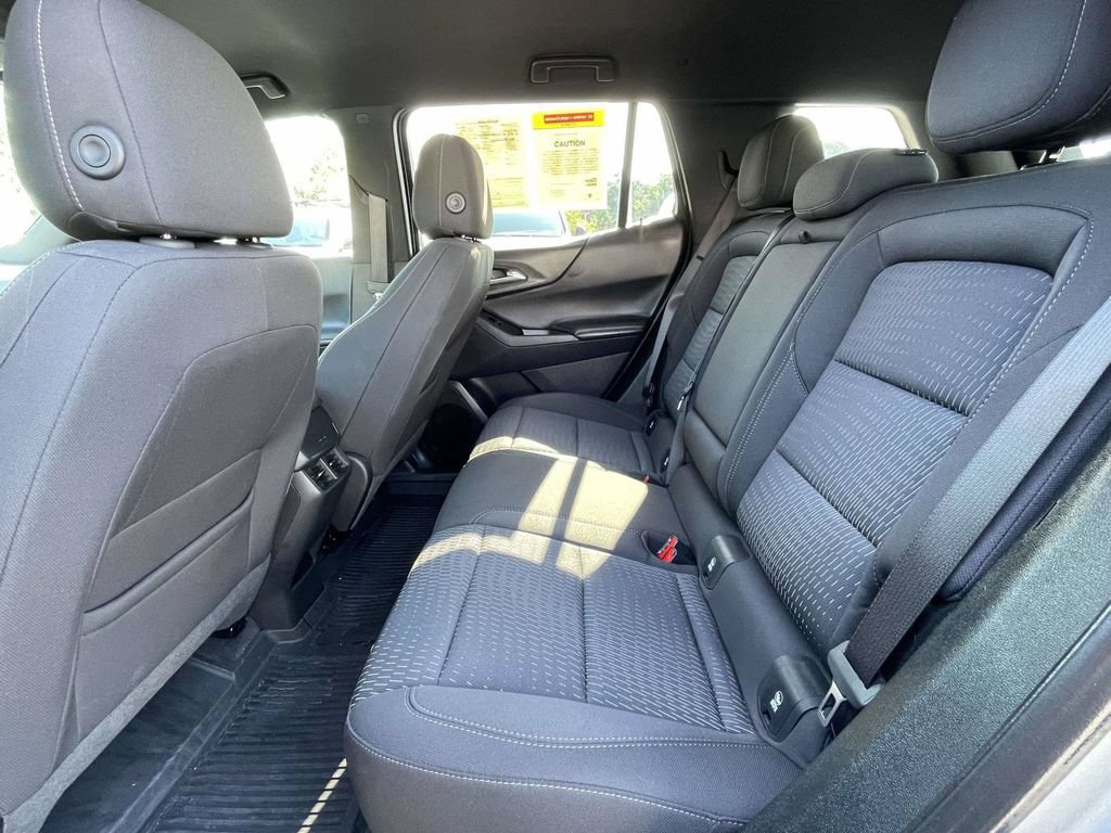 Used 2026 Chevrolet Equinox LT AWD/4WD image 13