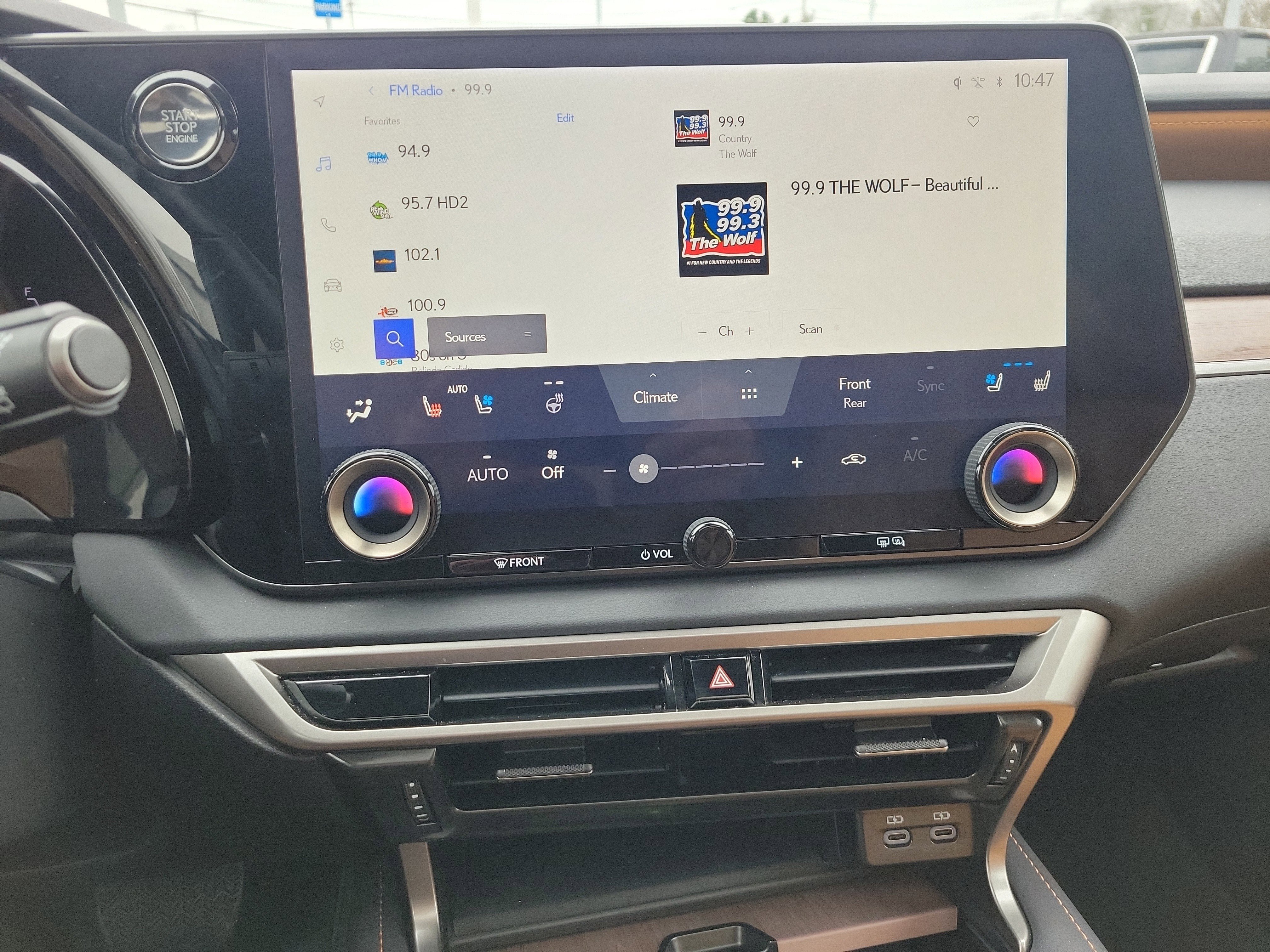 Used 2024 Lexus RX 350 Premium w/ Accessory Package (Z1) AWD/4WD image 24